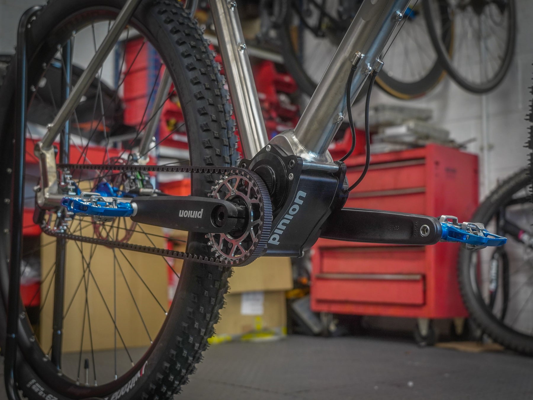 Lamb - Pinion Titanium Bike Builder